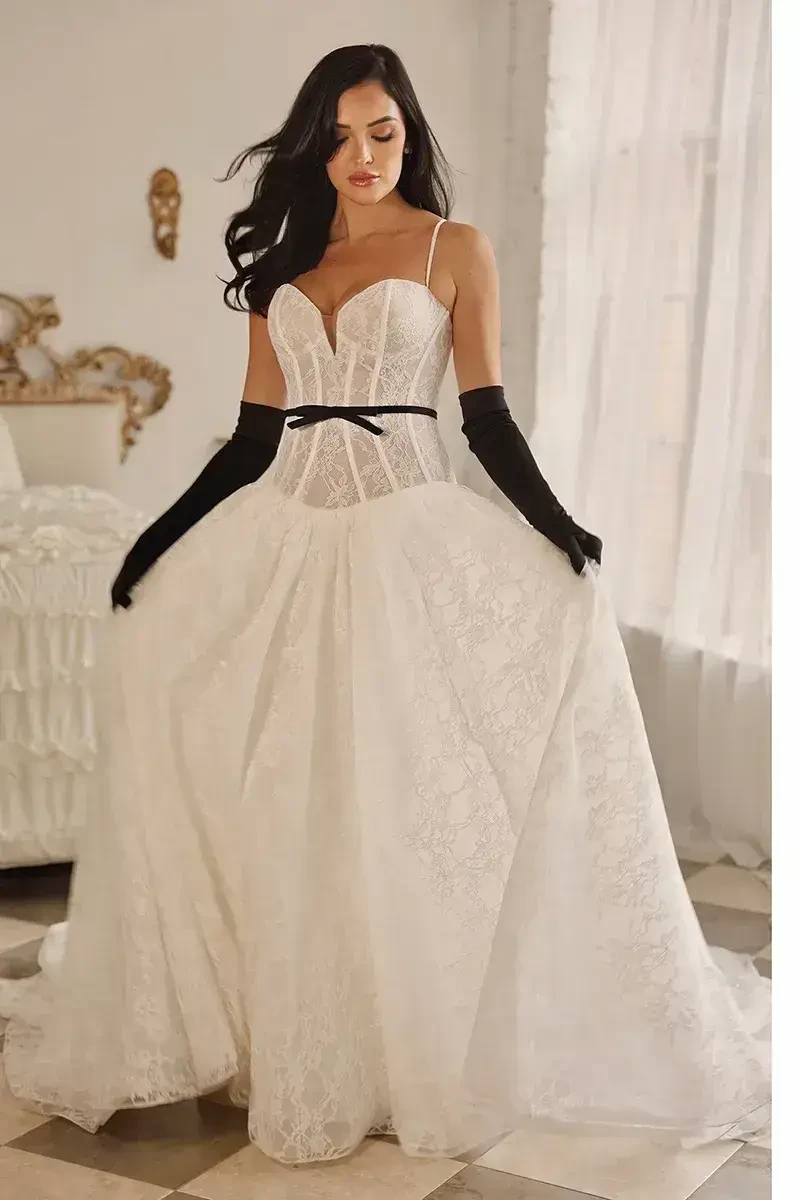 Martina Liana Trunk Show